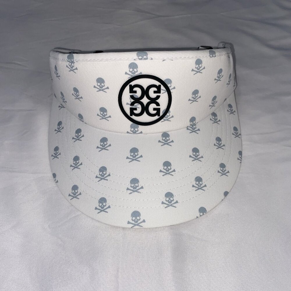 G/FORE White Visor with Light Gray Skull Pattern and Black Logo